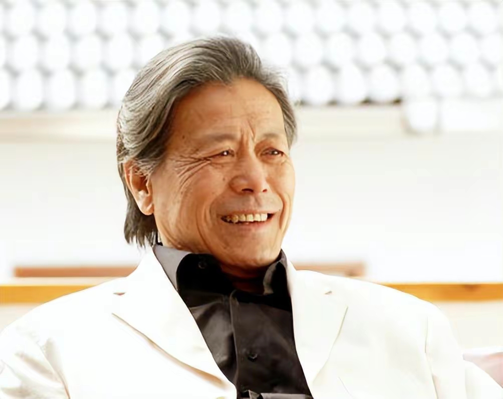 突发!86岁老戏骨马精武去世,是张嘉译恩师,最后公开露面很憔悴