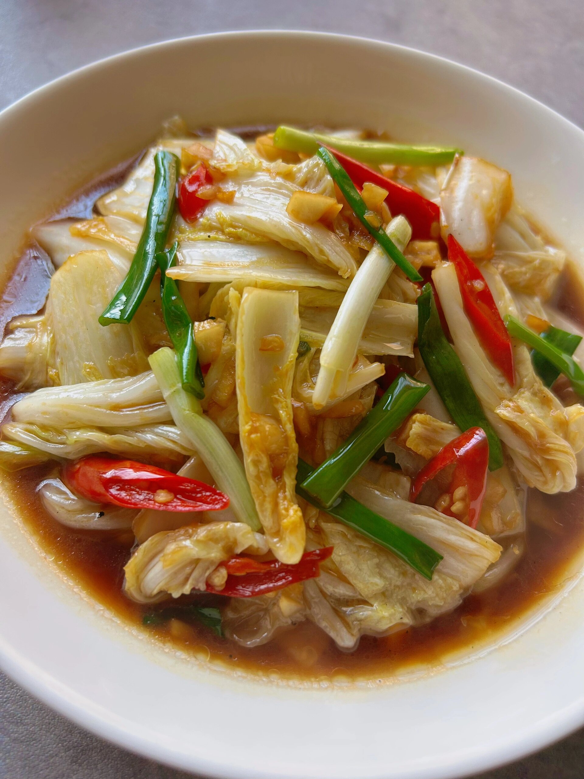 简单好吃的醋溜白菜 食材大白菜小米辣葱蒜 百度秋冬打卡挑战赛