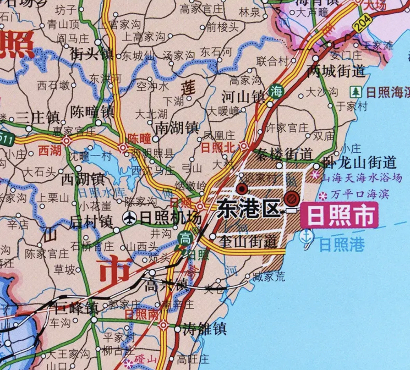 日照港在山东省排名第二,仅次于青岛港,还是全国十大港口之一.