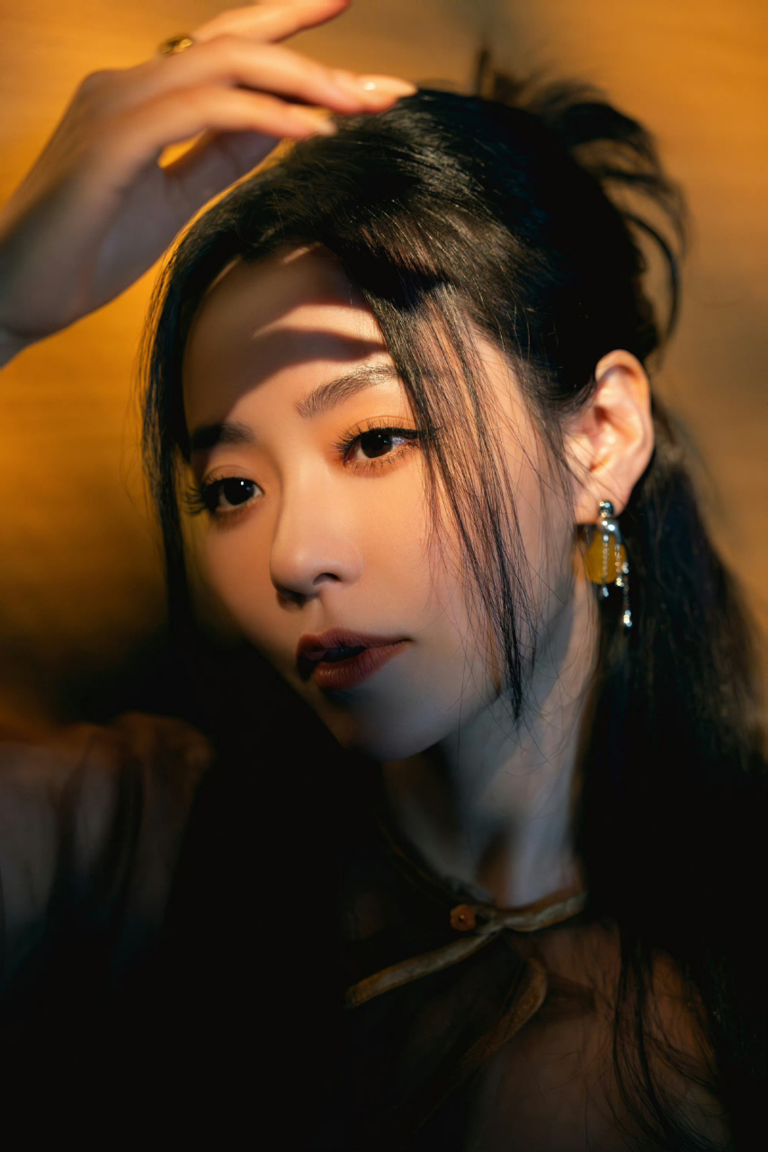 张靓颖古装造型# 张靓颖最新古风造型,解锁全新风格,期待值满分.