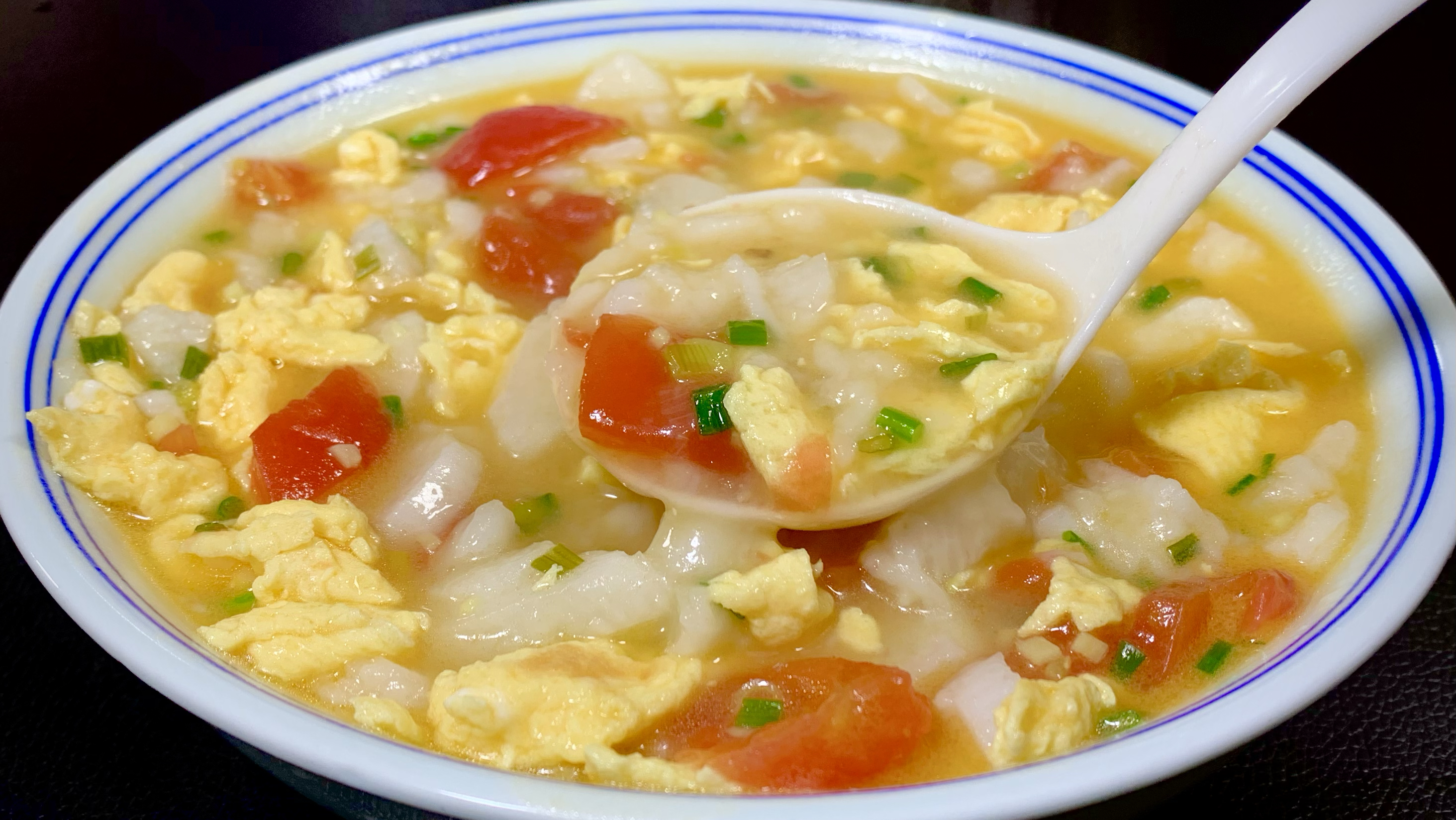 山药汤这样做,汤甜入味,口感滑嫩细腻营养丰富,清淡不油腻好喝