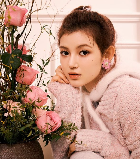 newjeans韩澳混血甜心danielle,让人沦陷的不仅是精致脸蛋