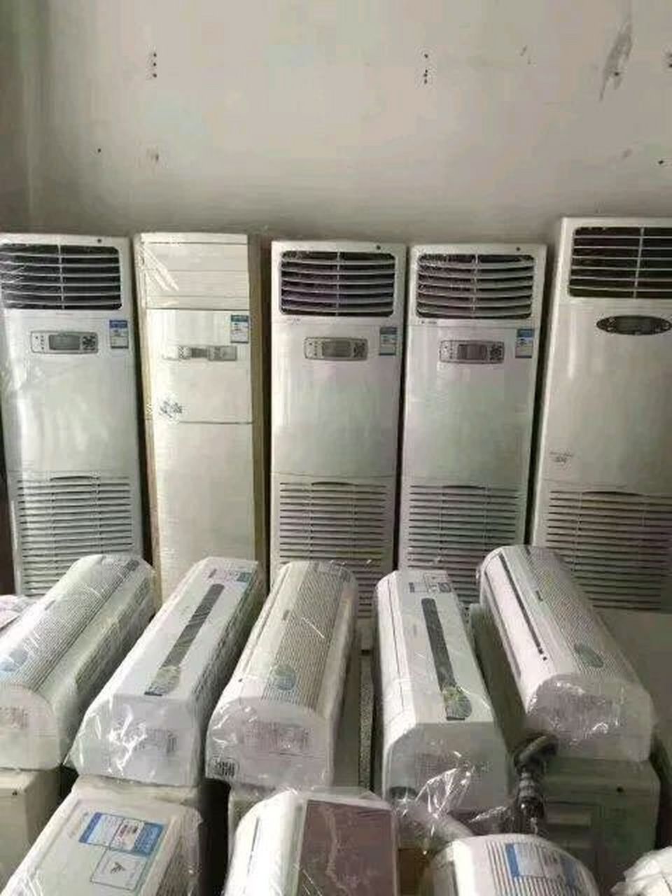 这次来二手市场看空调,我家的房子两室一厅78个平方,不知道卖台式大