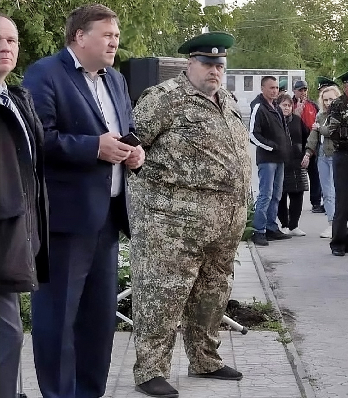 俄罗斯人普遍体型高大,肥胖者也不在少数,但是很少见到像他这样体型的