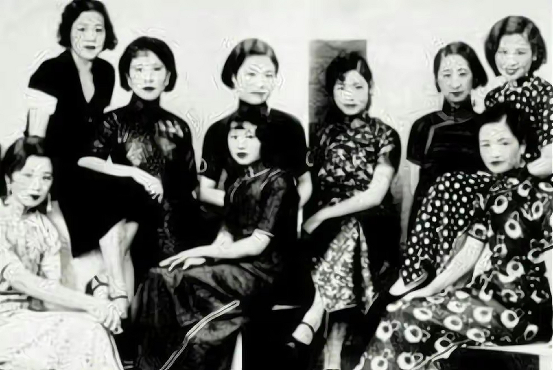 1961年秋天,一名叫马月兰的回族妙龄少女出现在台湾"监察院"的控诉席