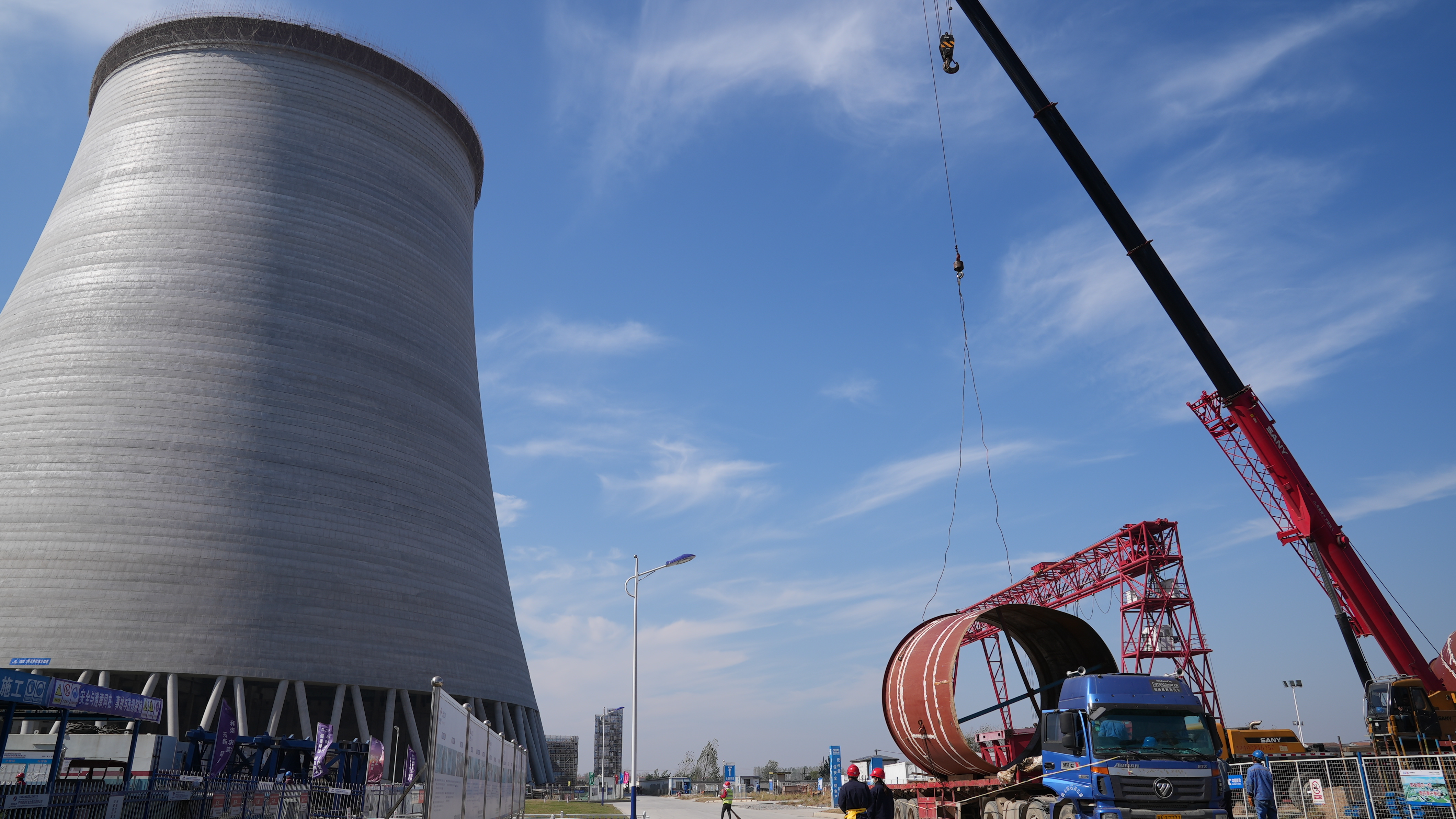 襄阳宜城发电厂红旗飘飘建设顺利