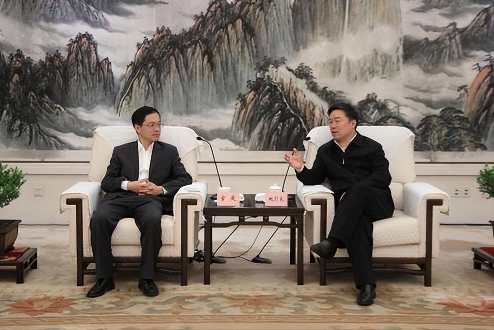 中国建筑集团有限公司原董事长,官庆简历