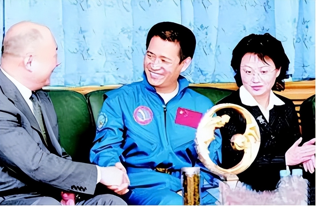 回顾聂海胜妻子:丈夫上太空前提出离婚,保密生活隐藏了多少辛酸?