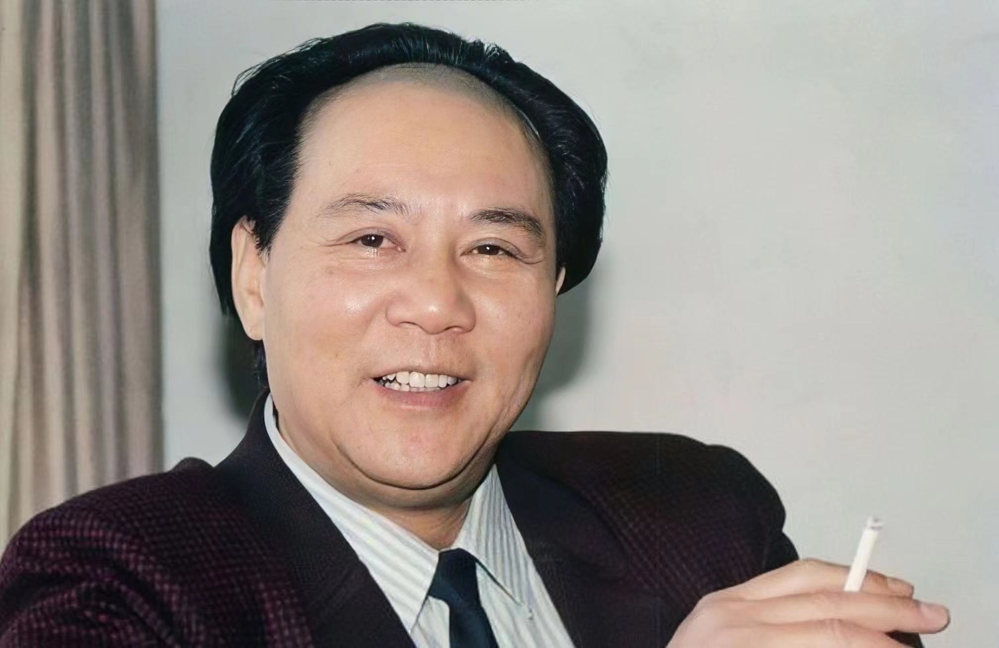 看了古月演的电影,84年李敏特意邀请古月:您12月26日来我家做客