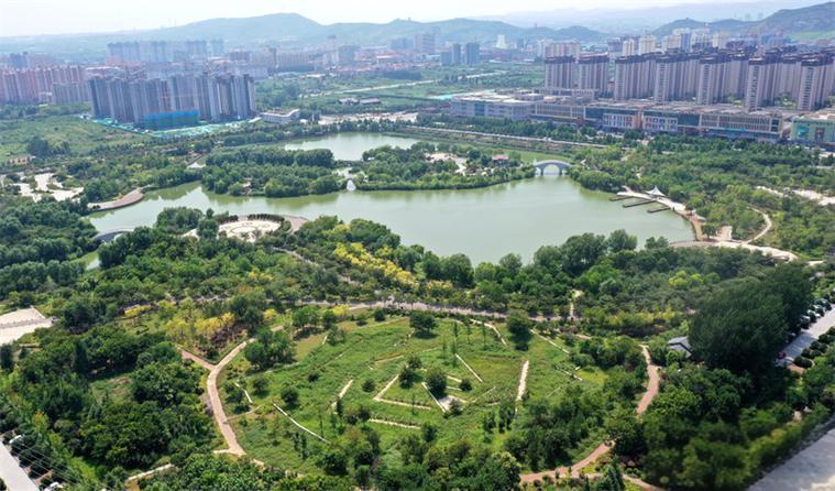 太震撼了!千万不要以为到了国外,邯郸的山体浮雕让您目不暇接!