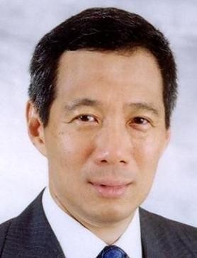 新加坡国父李光耀一族:高智商基因代代相传,祖孙三代都是学霸