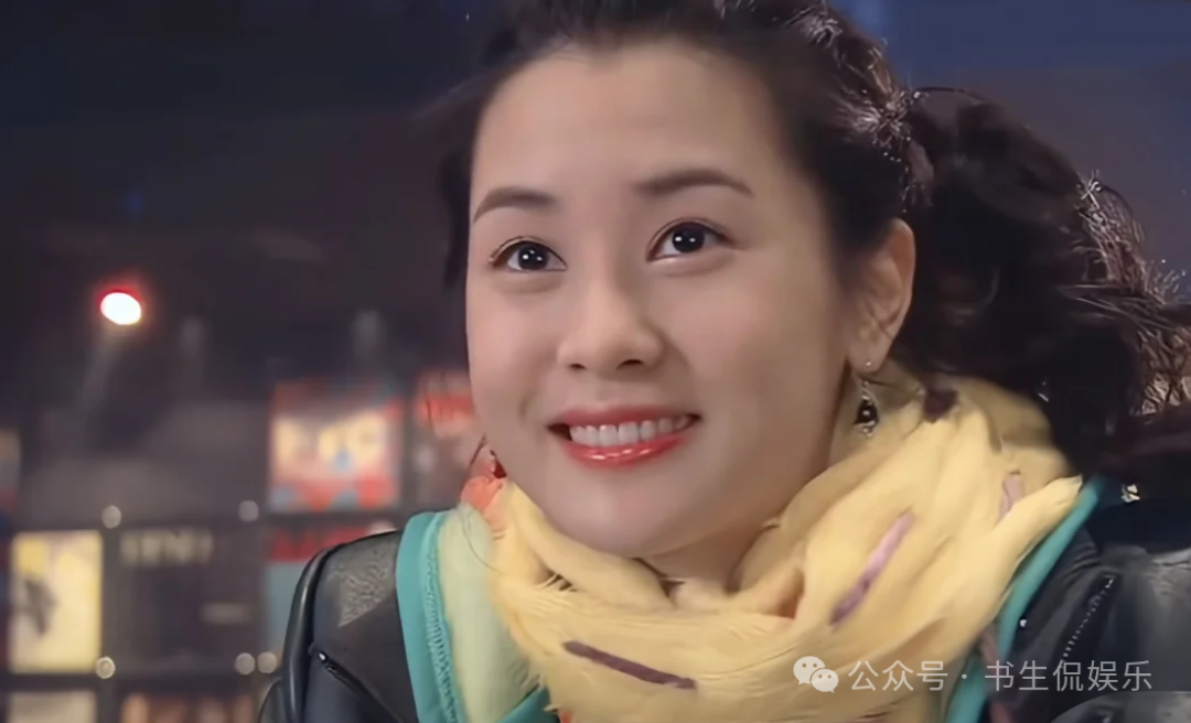 李多海40岁穿得像18岁一样,关键毫无违和感,你敢信?