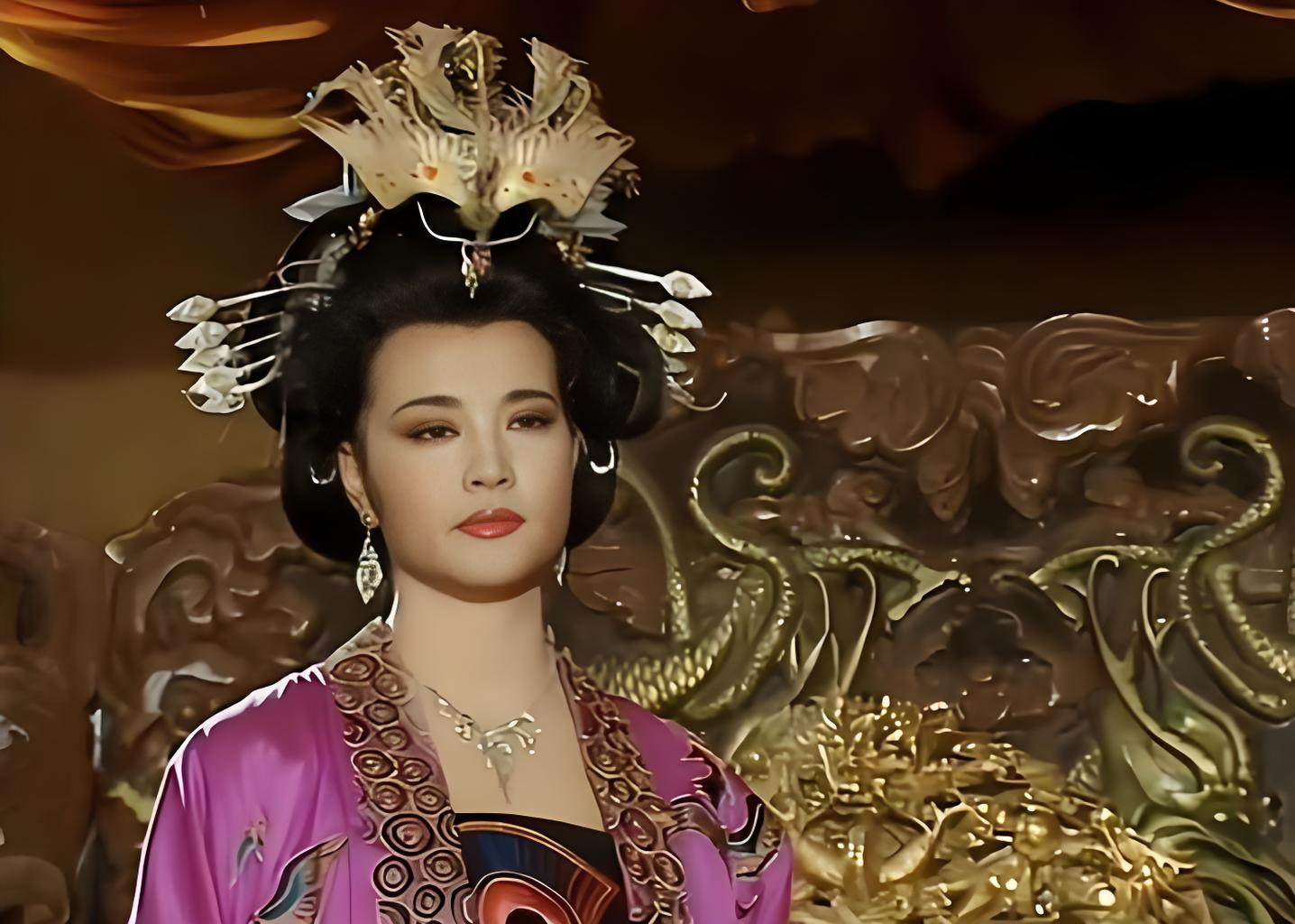 狄仁杰见状立马认怂:"我谋反