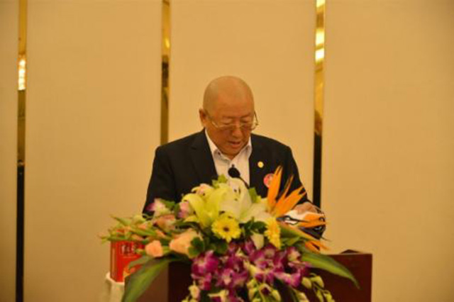 贺炳炎,第一个去世的上将,新中国70周年长子贺雷生替父受检阅