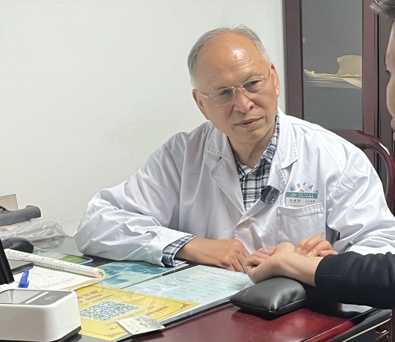 大夫中山市老中医赵健友北京981医院中医佛山禅城桂澜路潘劲松老中医