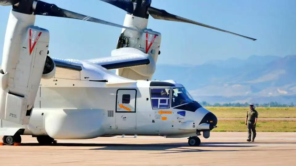 美国鱼鹰起飞近距离曝光:无码高清实拍,装备35年还是遥遥领先!