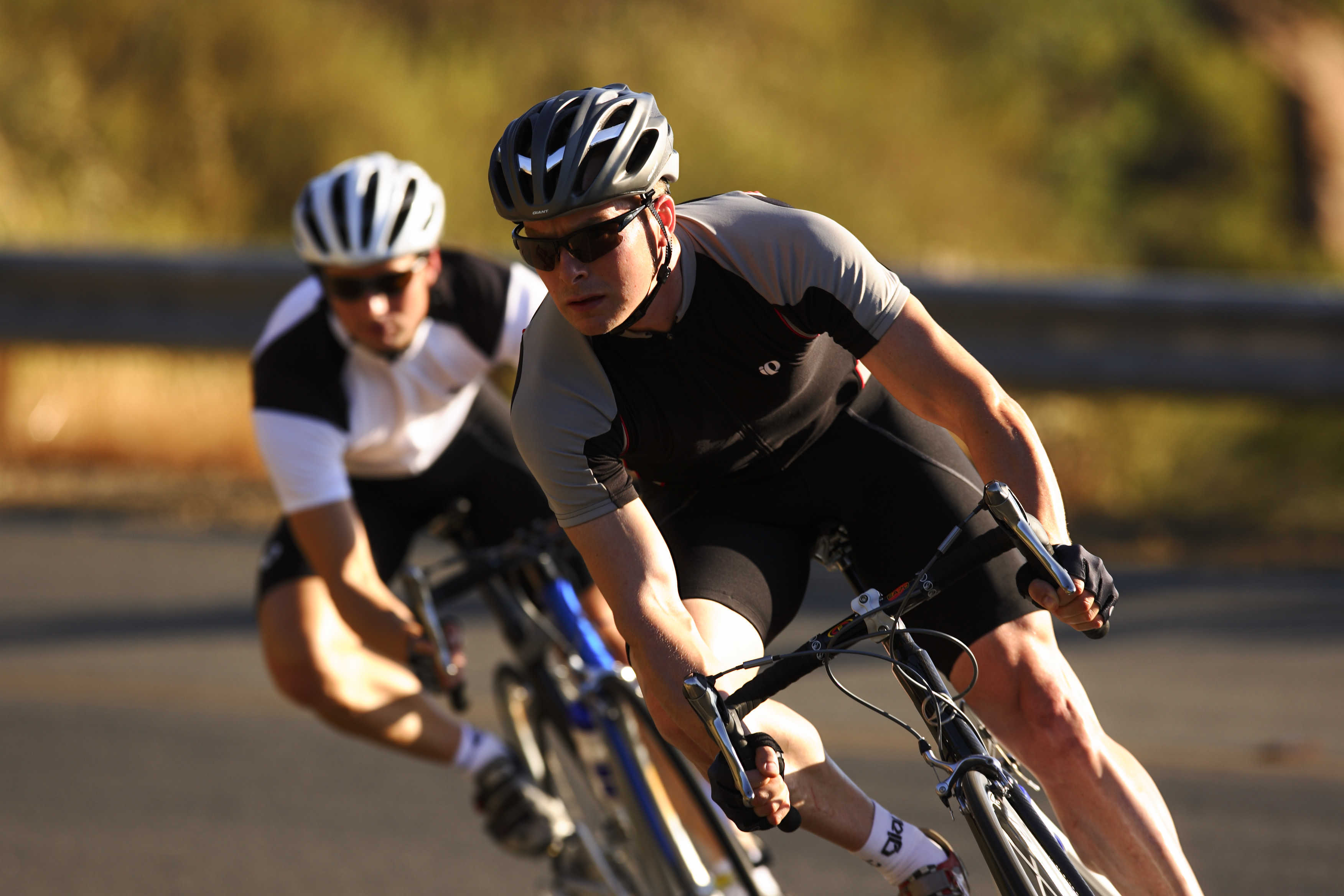 运动可以降血压,但并非跑步?其实还有游泳和瑜伽等"最佳运动"