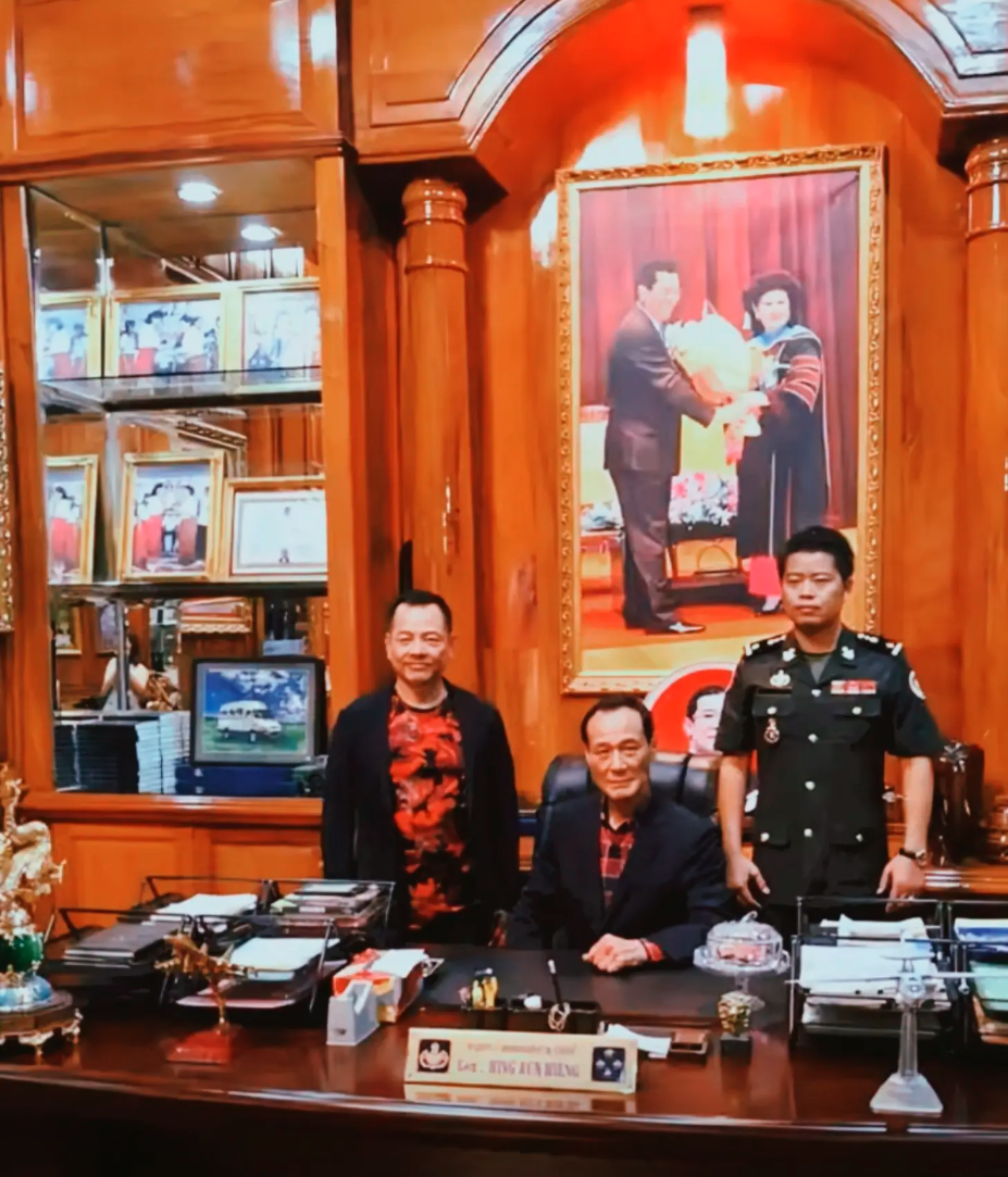 曝尹国驹团伙集体被封号,十几位网红受牵连,大佬陈惠敏也难逃!