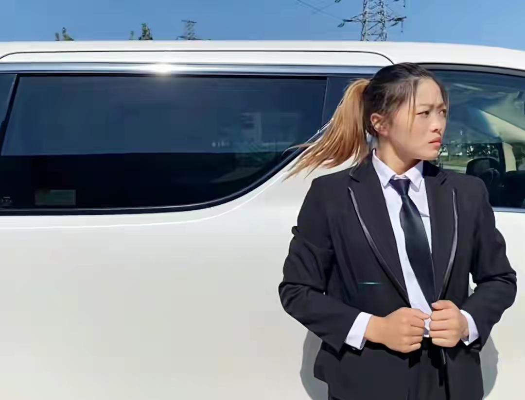 00后女孩创业年入百万(00后女孩创业年入百万是真的吗)