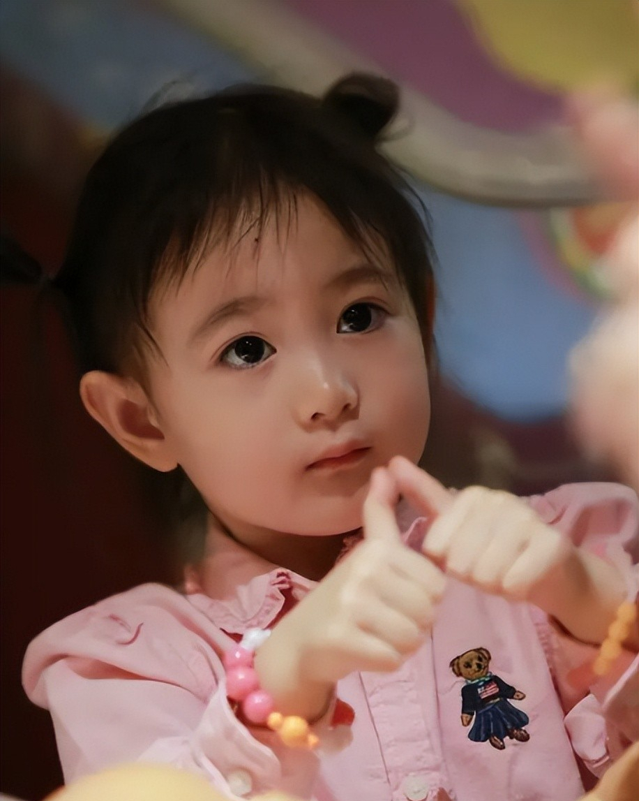 回顾:《爸爸回来了》萌娃现状,甜馨女大十八变,奥莉也是大变样