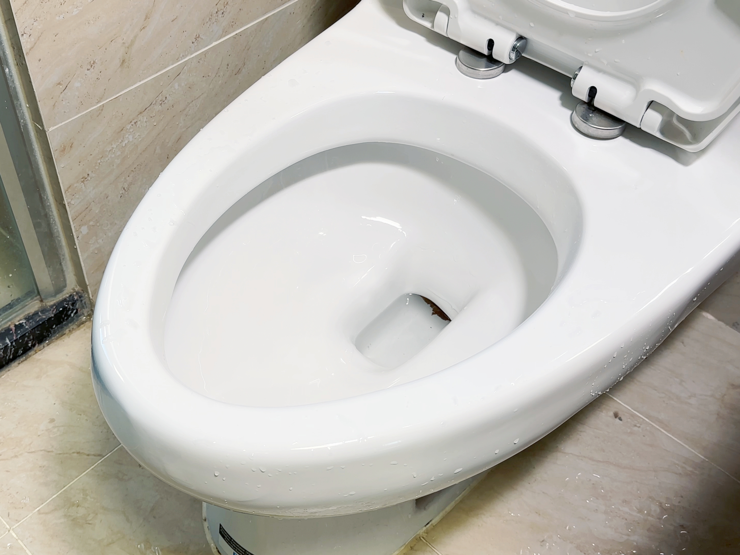 幸亏被提醒,原来"脏水"不能直接冲马桶,看似省水实则隐患大