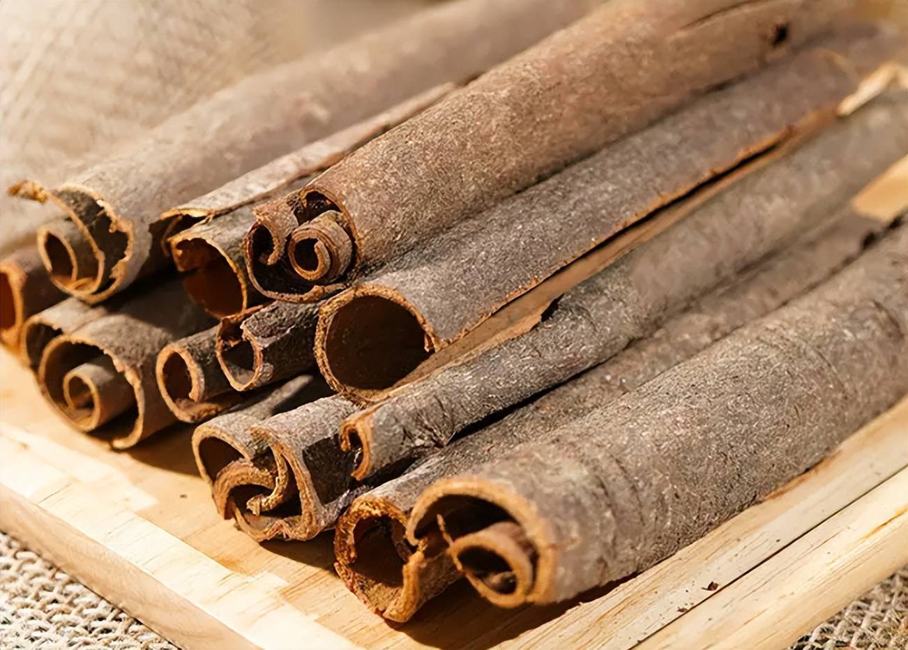 医生研究:桂皮的降血糖作用解析,实惠又有效的健康选择