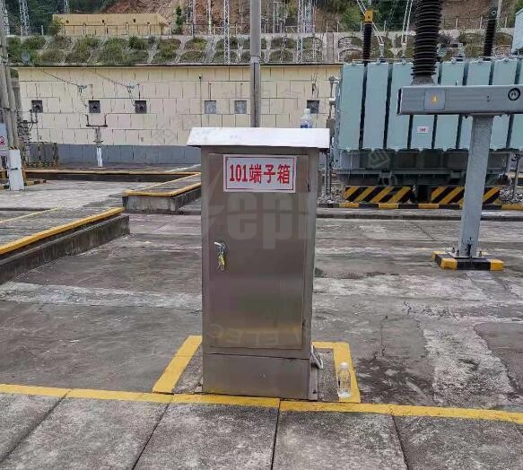 户外端子箱用哪种智能除湿器除湿?