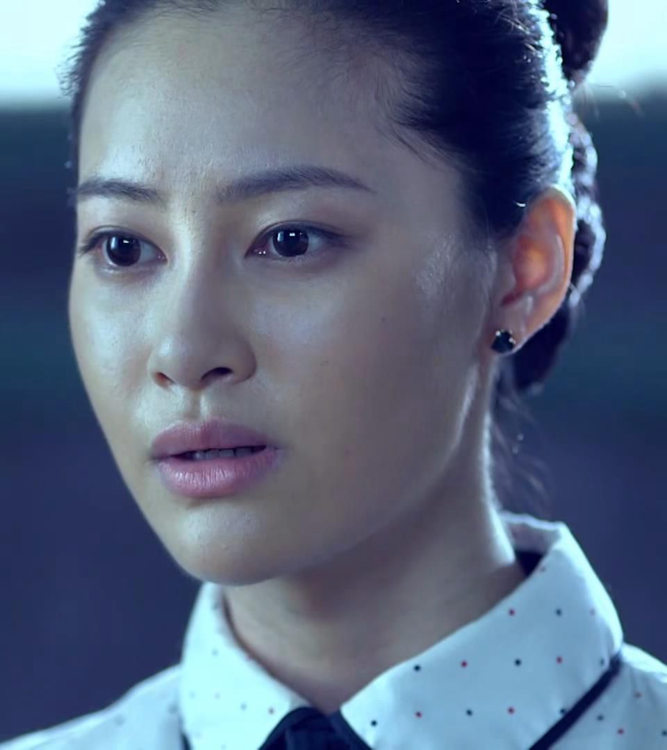 《雪豹》15年后,五位女演员不红各有苦衷,白月光"萧雅"近照美