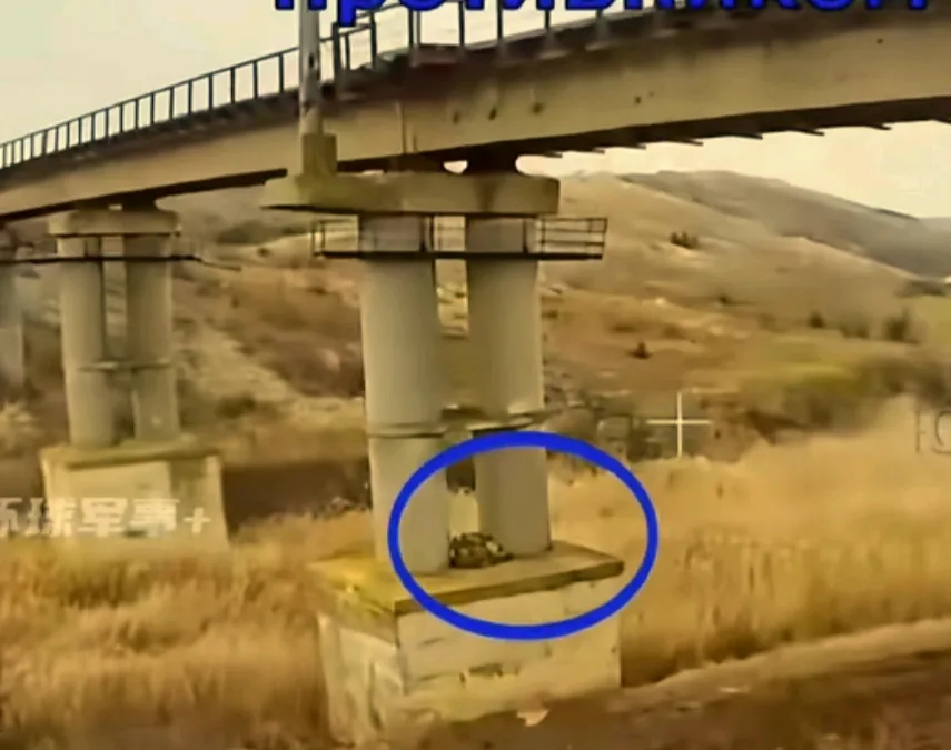 乌克兰军队在其顿涅茨克塞弗尔斯克控制区的大桥桥墩上安放炸药包