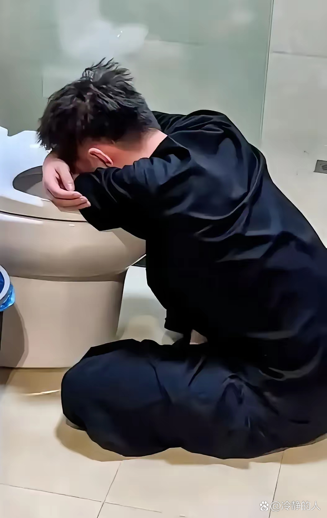 "弟弟回答:作者.考官气的笑出了声