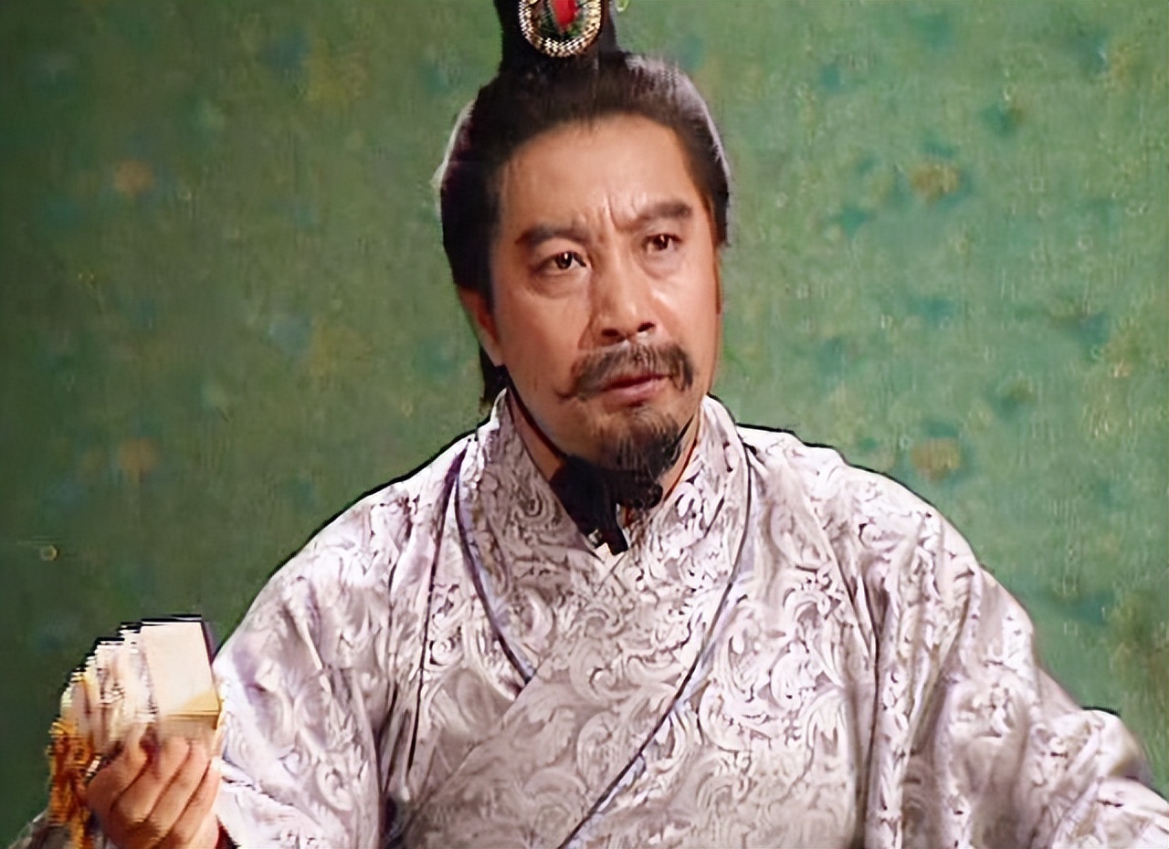 为什么说袁术是三国所有人的"爸爸"?