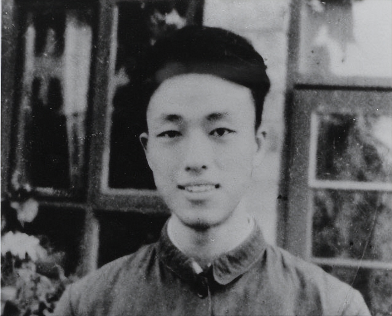 1982年蒋筑英出差,妻子叮嘱,女儿生日前赶回,儿子期待自动铅笔