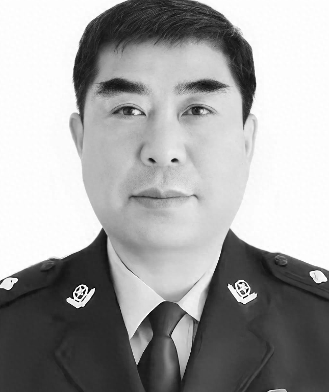 山东一交警大年初九执勤时,不幸被犯罪嫌疑人驾车冲撞,因重伤抢救无效