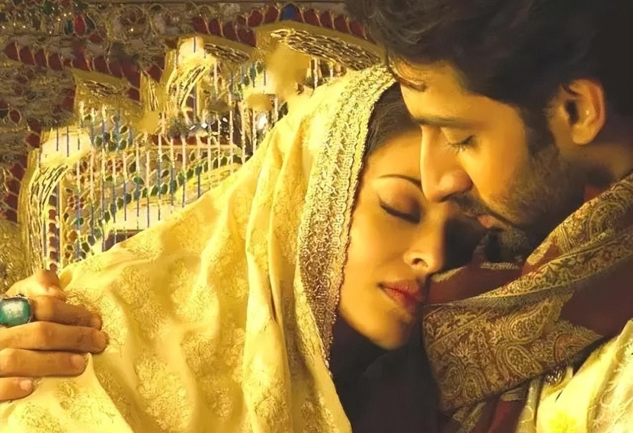 泰姬陵:被神化的爱情悲剧,宠妃19年生14子,油尽灯枯死在产床上