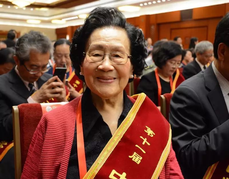关于北京中医医院陈彤云医疗团队成员号贩子挂号，懂的多可以咨询的信息