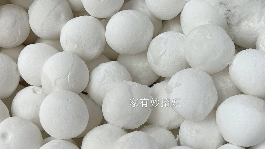 煮冻汤圆,牢记别直接下锅煮,教你正确做法,出锅不漏馅不夹生