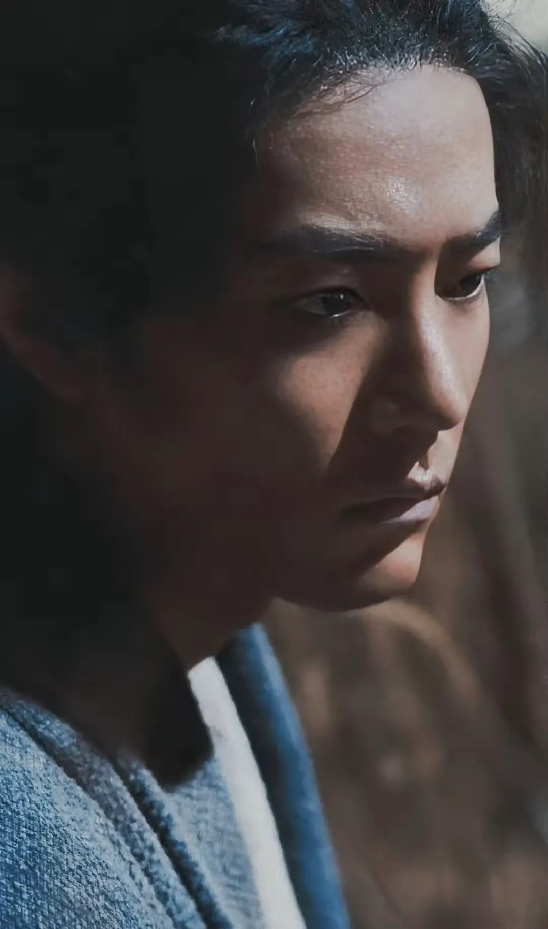 电影中的这几幕真的很刀人 好有故事感 有人不喜欢他的眼睛 觉得有些