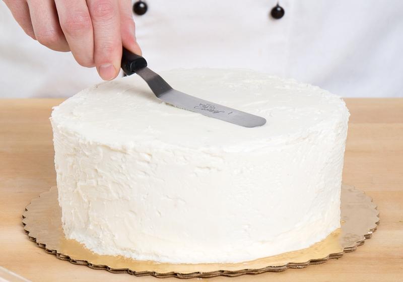 装饰蛋糕第一步!先学会奶油抹面的技巧!