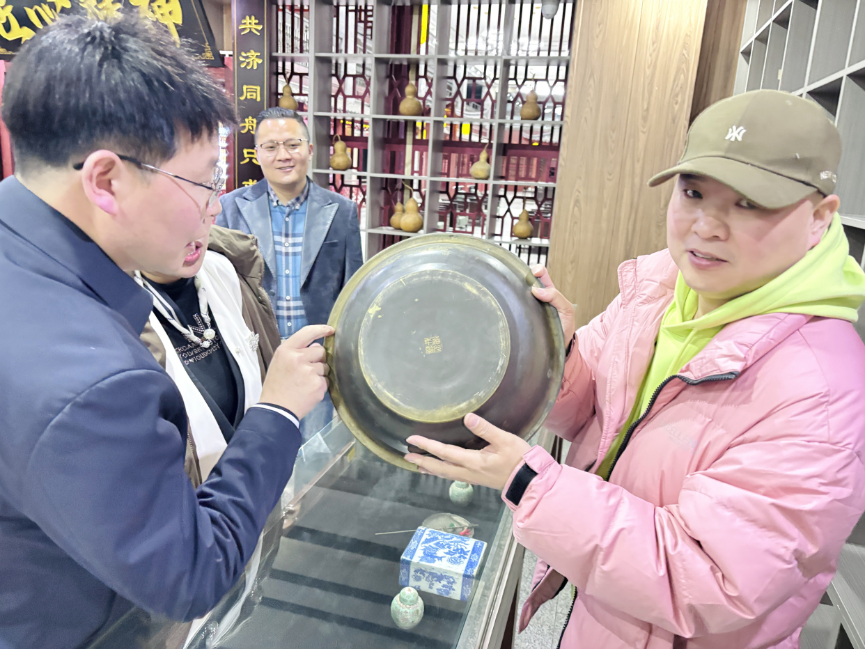 刘鹏宇率队考察太和生技与德正堂,共绘生物医药产业园蓝图