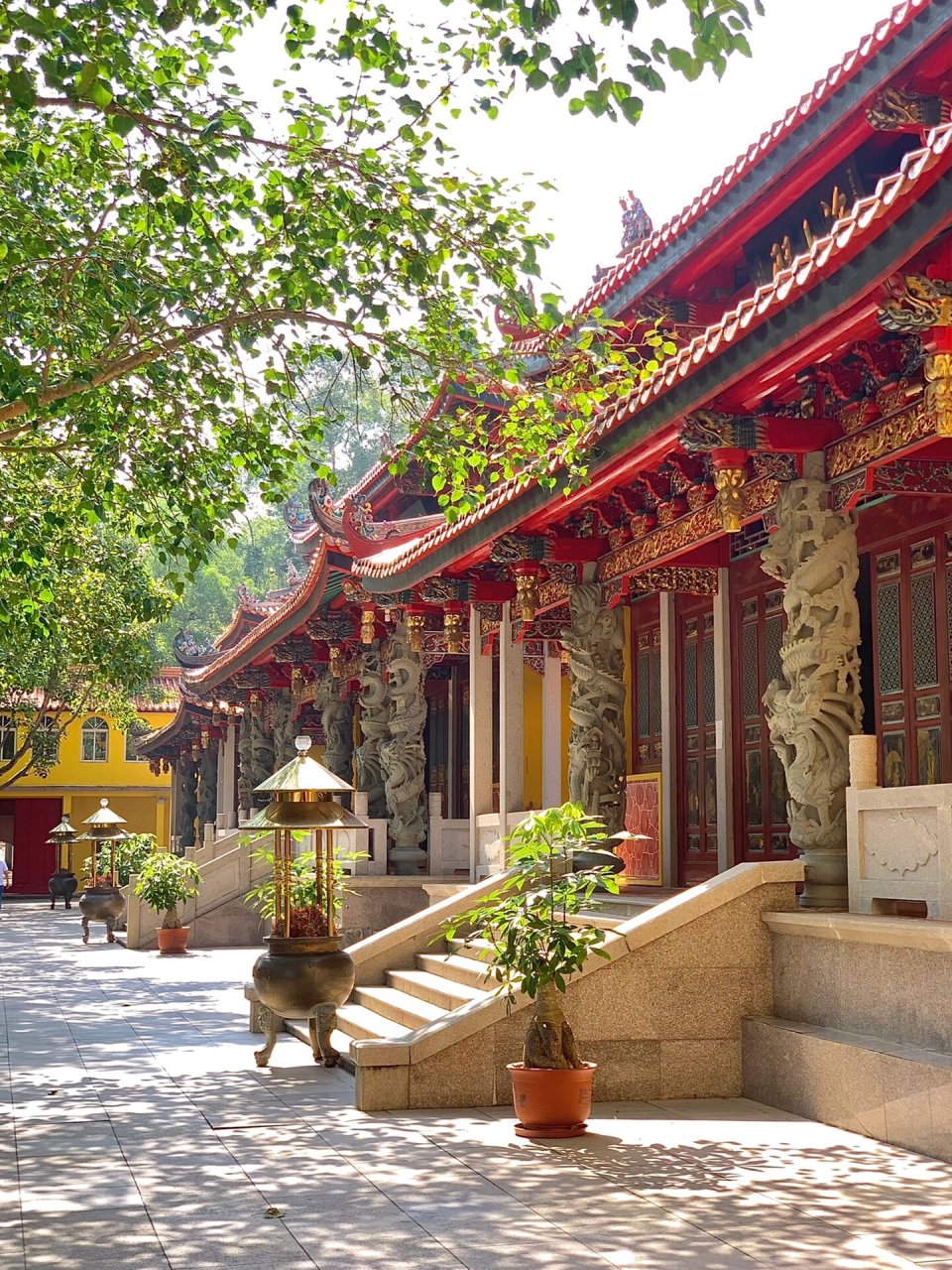 上香有规矩:上香是先拜后点,还是先点后拜?含义不同,顺序不同