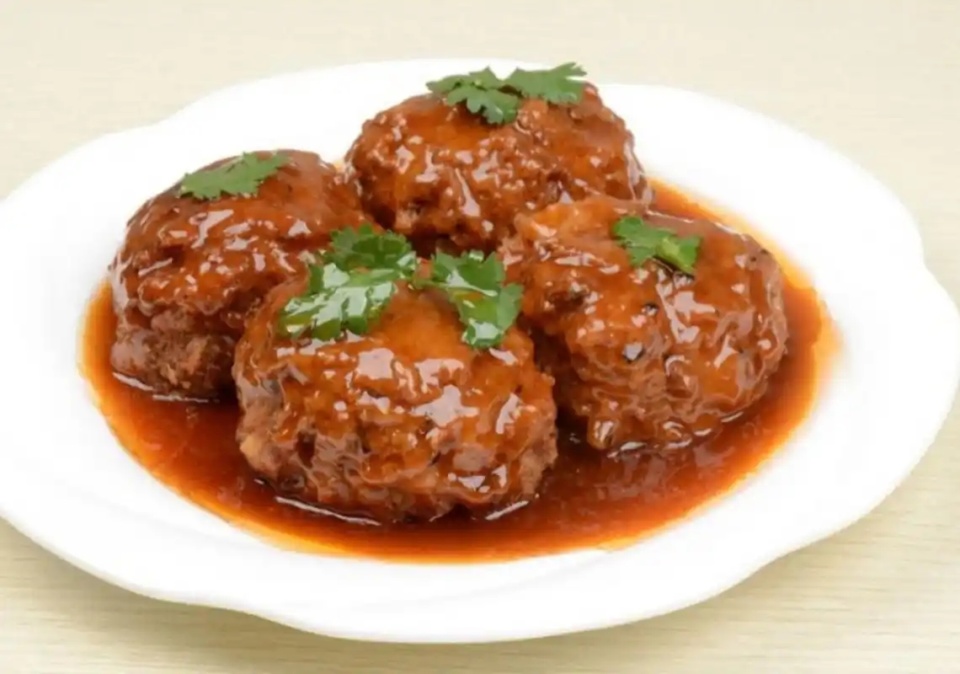 这道菜以精选猪肉为主要原料,经过精细的加工,成为了一道色香味俱佳的