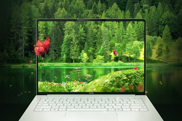荣耀MagicBook Pro 14搭载3.1K绿洲护眼屏：视觉体验大升级！
