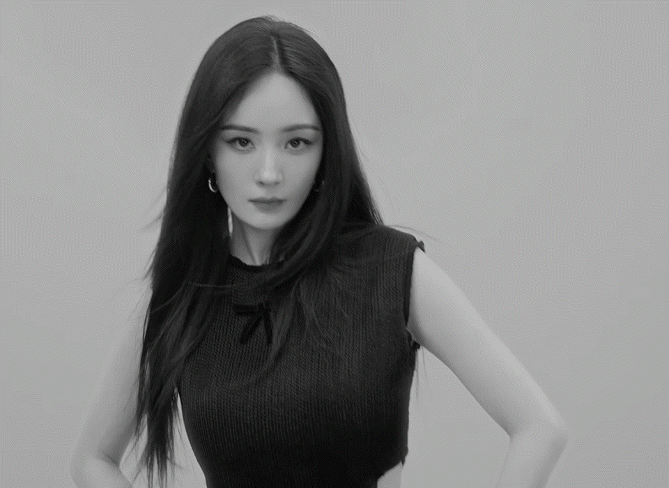 杨幂官宣代言思加图,解锁春夏时尚密码