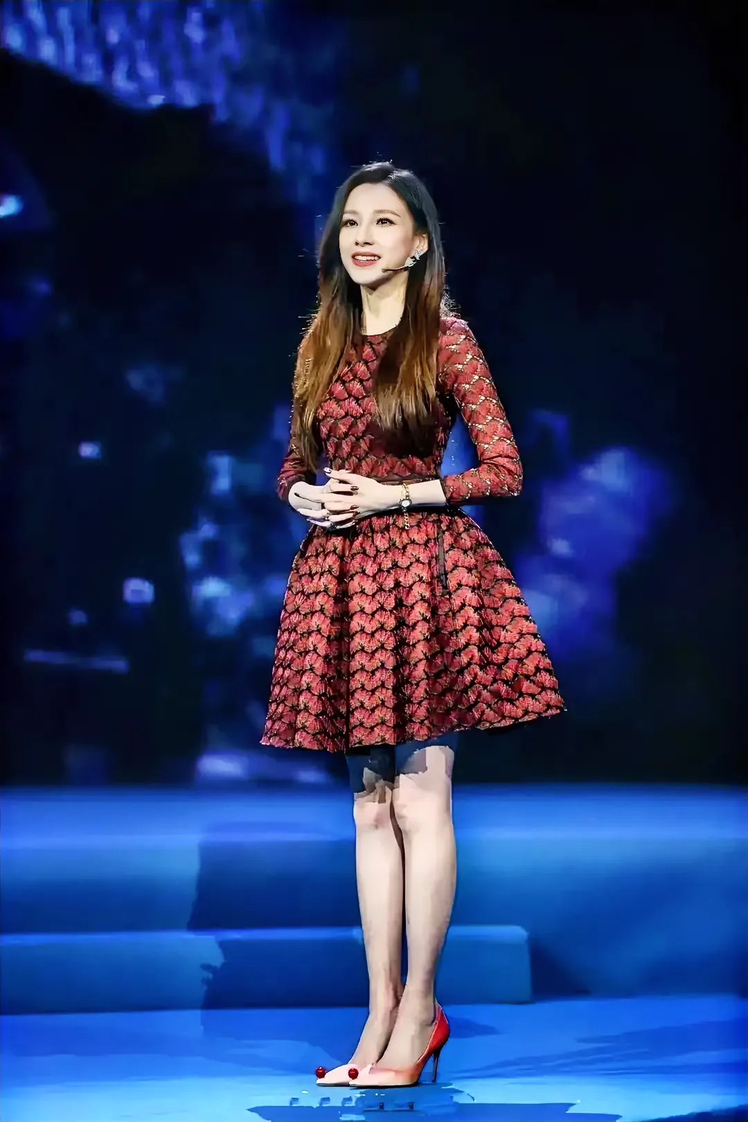 15位最美女主持,身材好颜值高,你最喜欢哪一位?