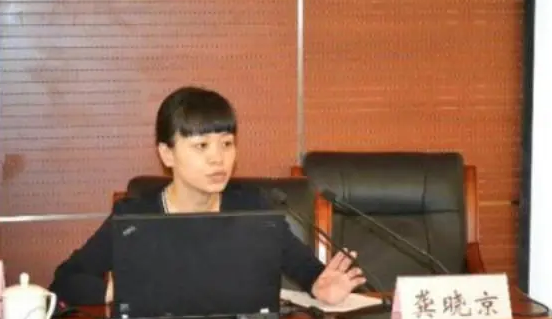 "没想到多年之后,龚晓京父母后悔不已