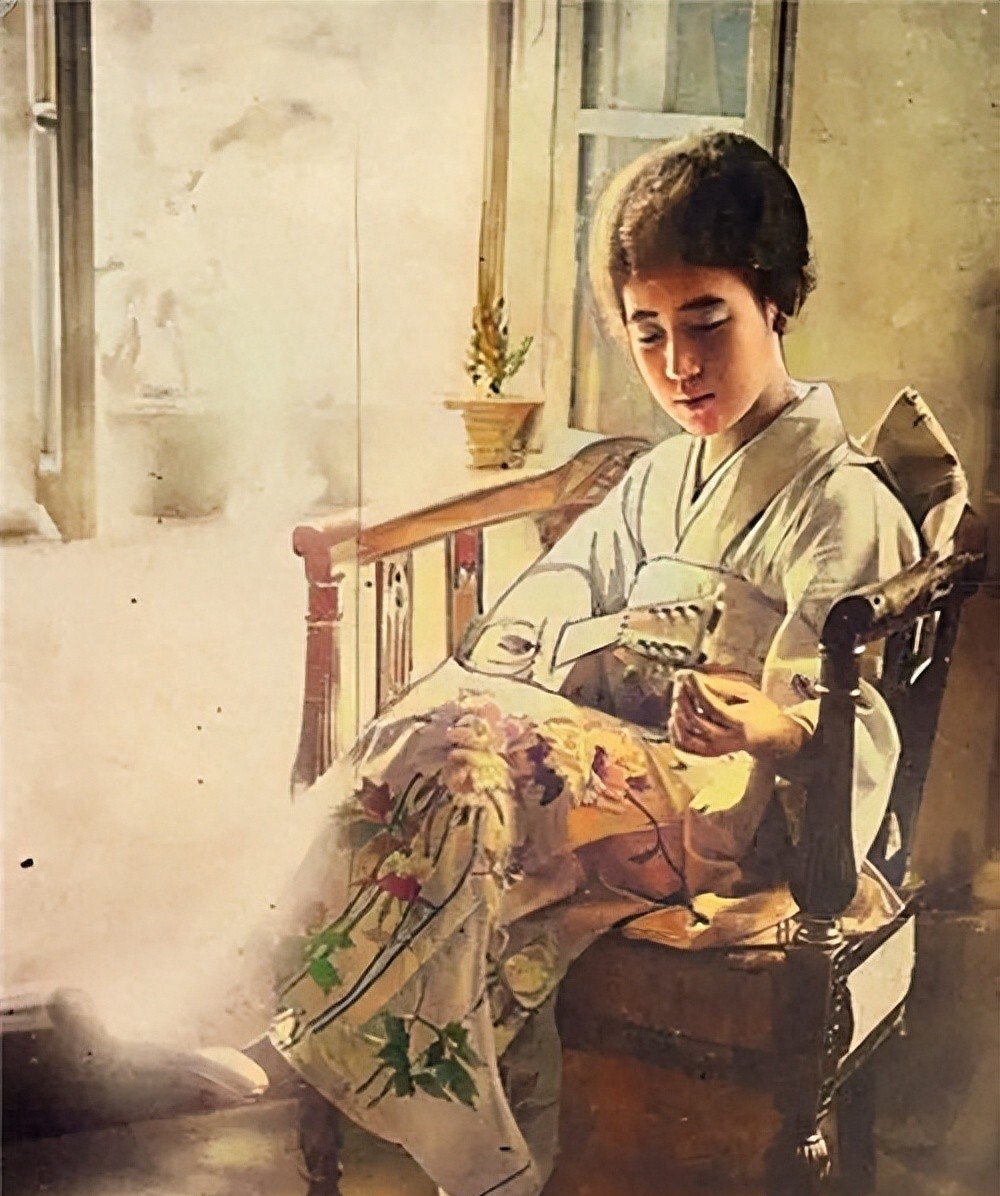 川岛芳子罕见老照片:受审中的她又胖又土,图四是她最恨的养父