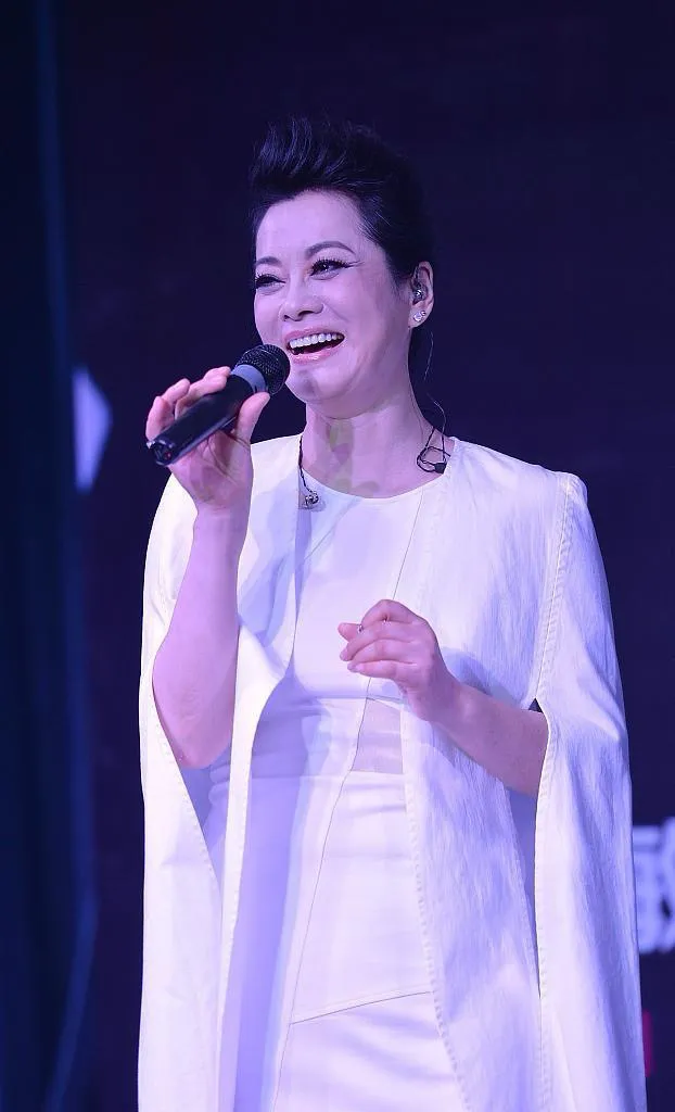 "毛阿敏"的13大身份简历: 1.姓名:毛阿敏. 2.性别:女. 3.民族:汉族