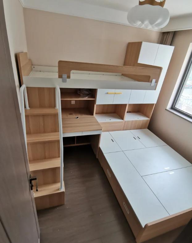 被网友家的"上下铺设计"折服了,小卧室还能这样?别再用上下铺
