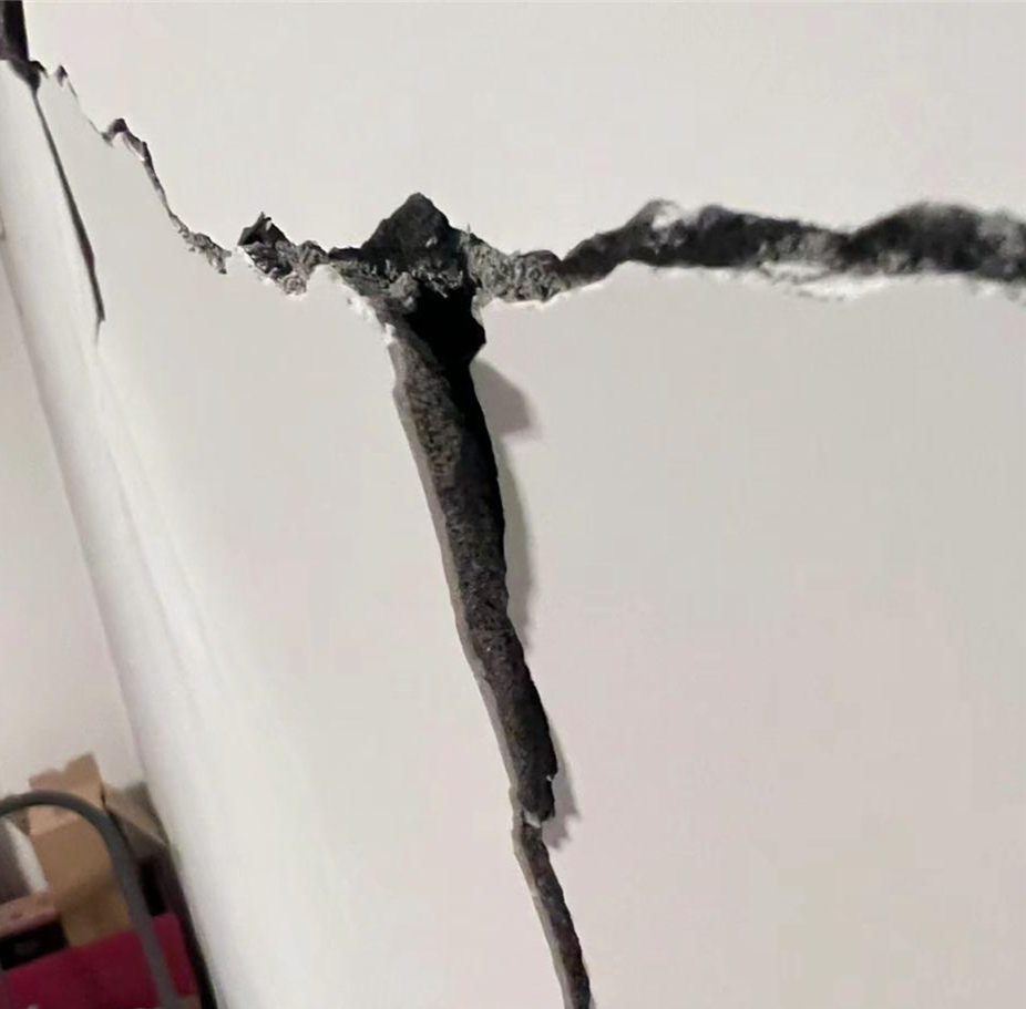 房子墙面开裂还能住吗?"3个情况"能补救,"1个问题"赶快跑