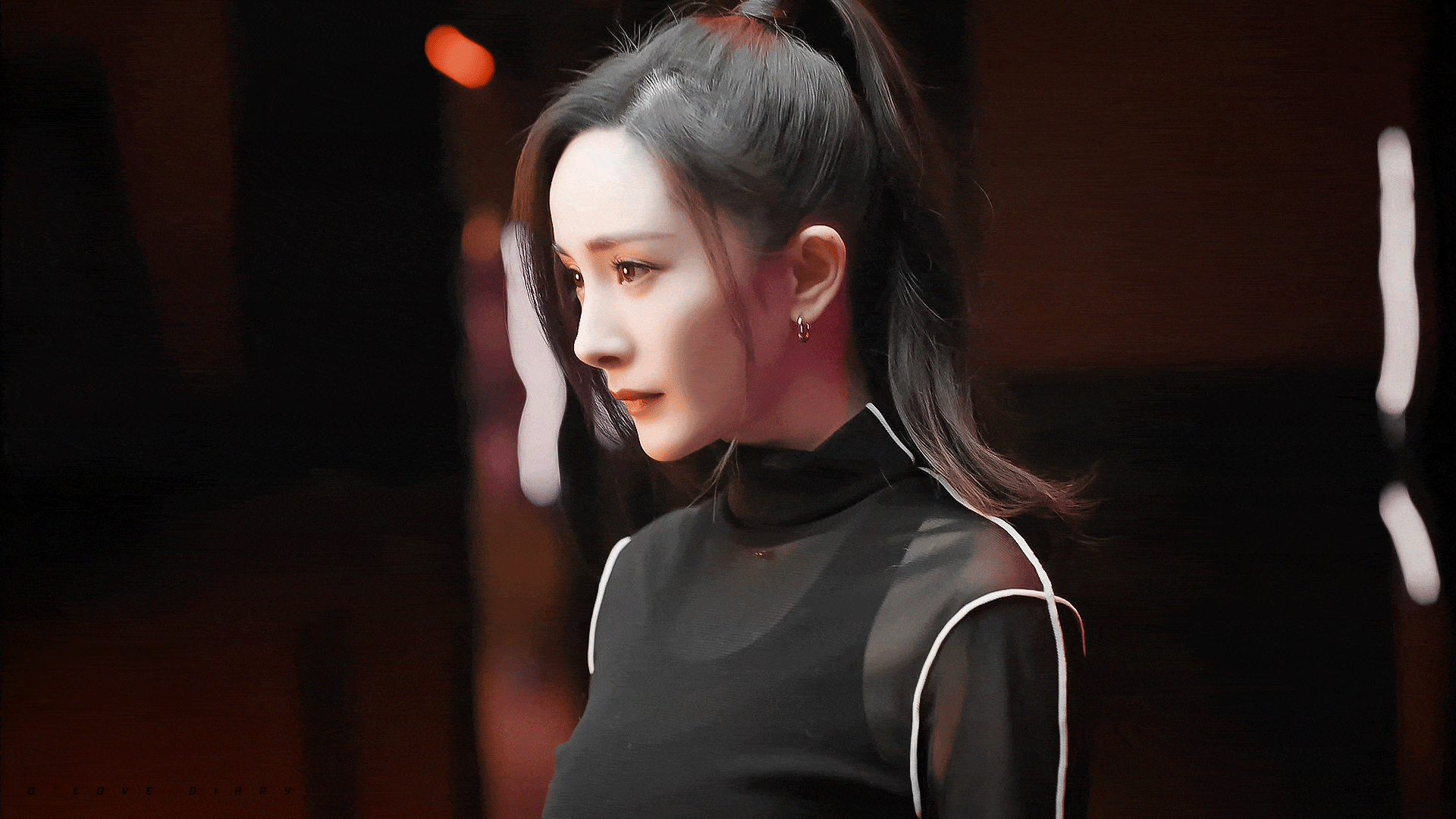 凌晨机场,"发顶稀疏,瘪嘴凹脸"的杨幂,治好了我的容貌焦虑